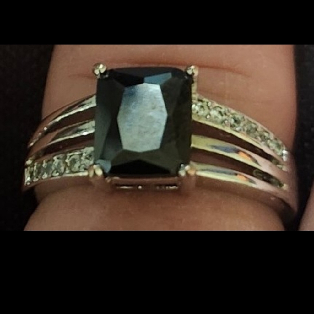 925 Sterling Silver Ring with Black Gemstone/CZ Sz 12/13